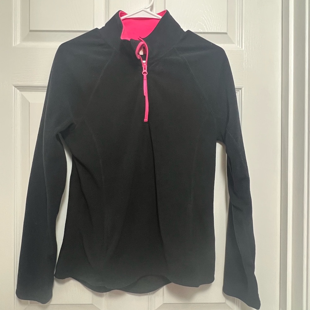 Like New Girls Black SO Fleece Long Sleeve Top with Pockets Size Large